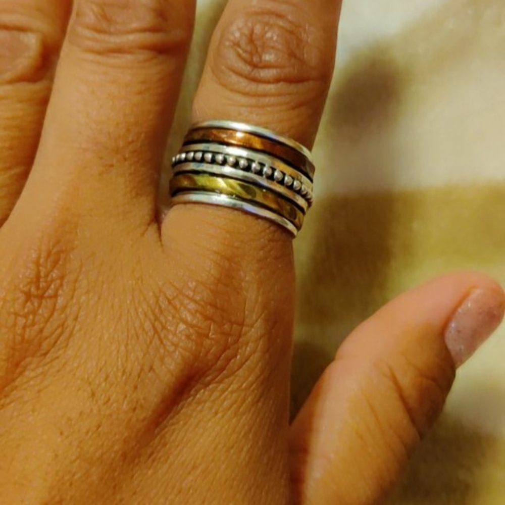 ❤️ Women's Beautiful Silver Ring.